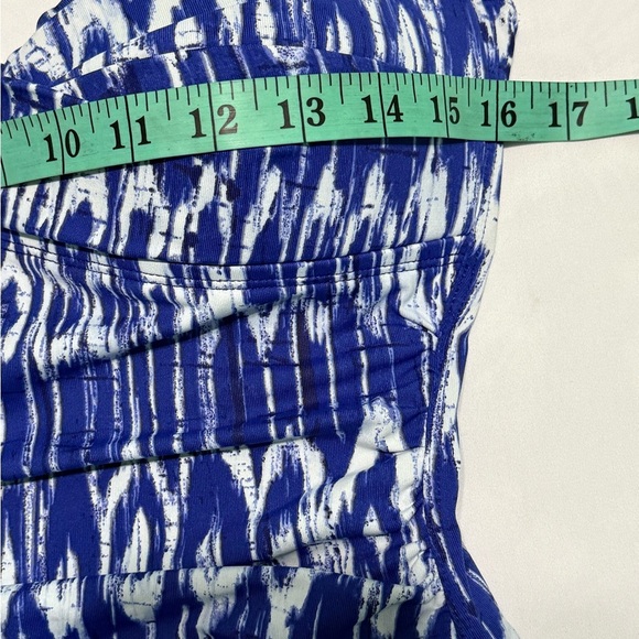 Tommy Bahama Tankini 
Top Size XS - Picture 4 of 6